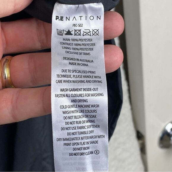 PE Nation Training Day Man Down Jacket Black Sz XXL Lightweight Travel Gym NWT - Picture 14 of 16